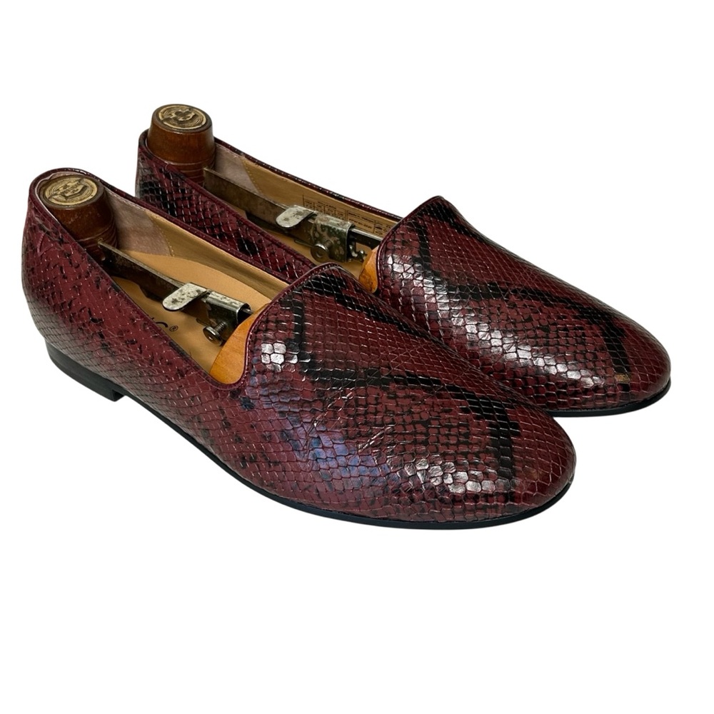 VIONIC Women Sz 7.5  Red Wine Willa Boa Snake Embossed Leather Flat Loafer Shoes